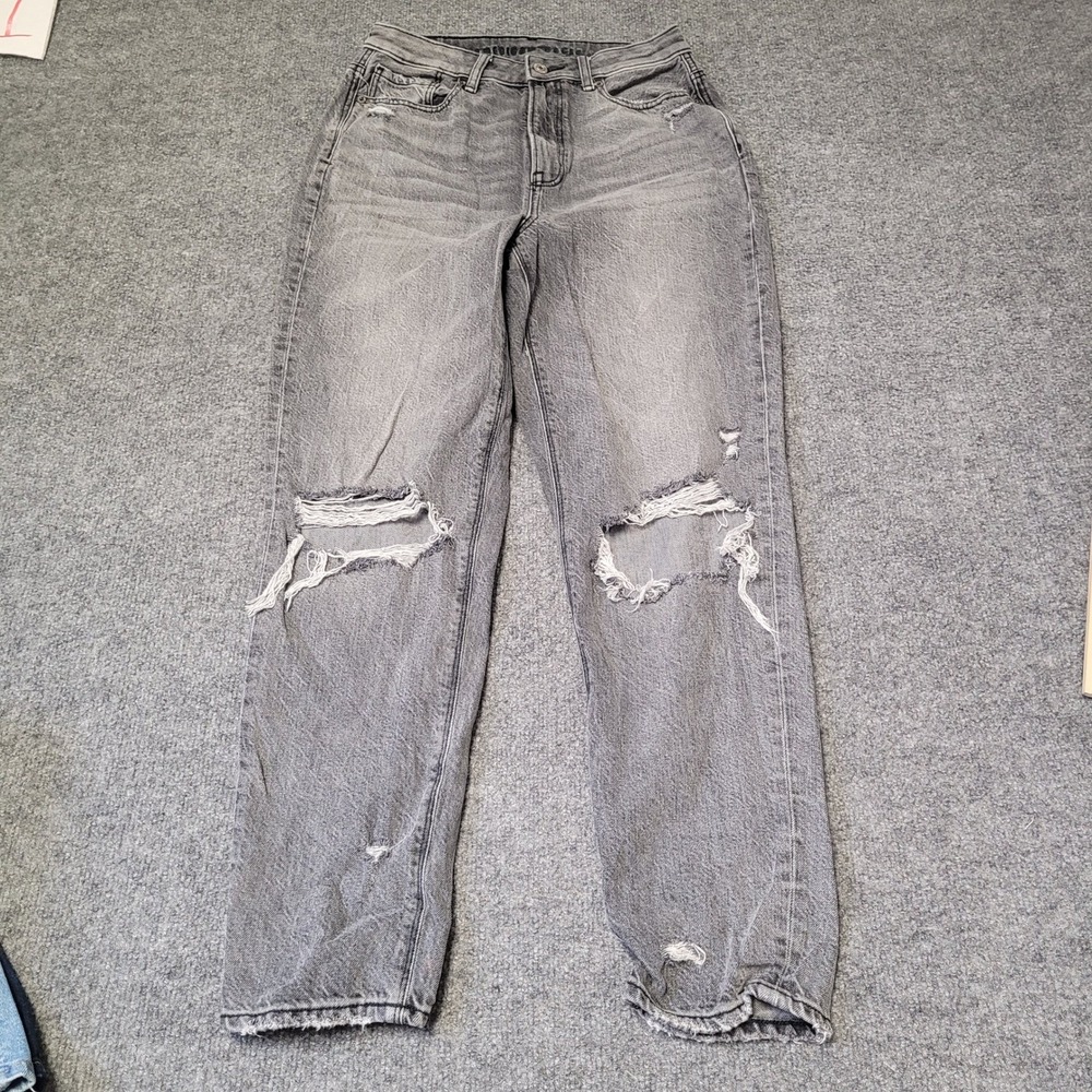 American Eagle Jeans Womens Size 4 Gray Distressed Mom Fit High Waisted Denim
